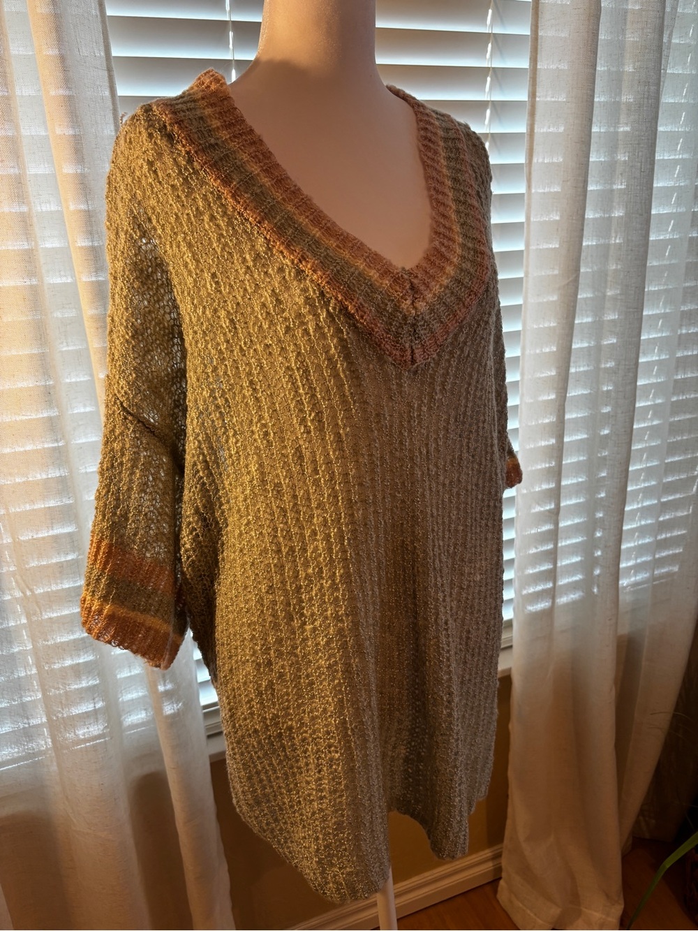 Easel Lightweight V-Neck Knit Sweater in Soft Sage with Cream & Mauve Detail.
